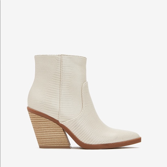 Shoes - Stacked Heel Western Booties